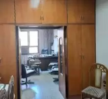 للبيع مكتب تجاري في الحلبوني